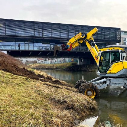 Menzi Muck bei der Arbeit
